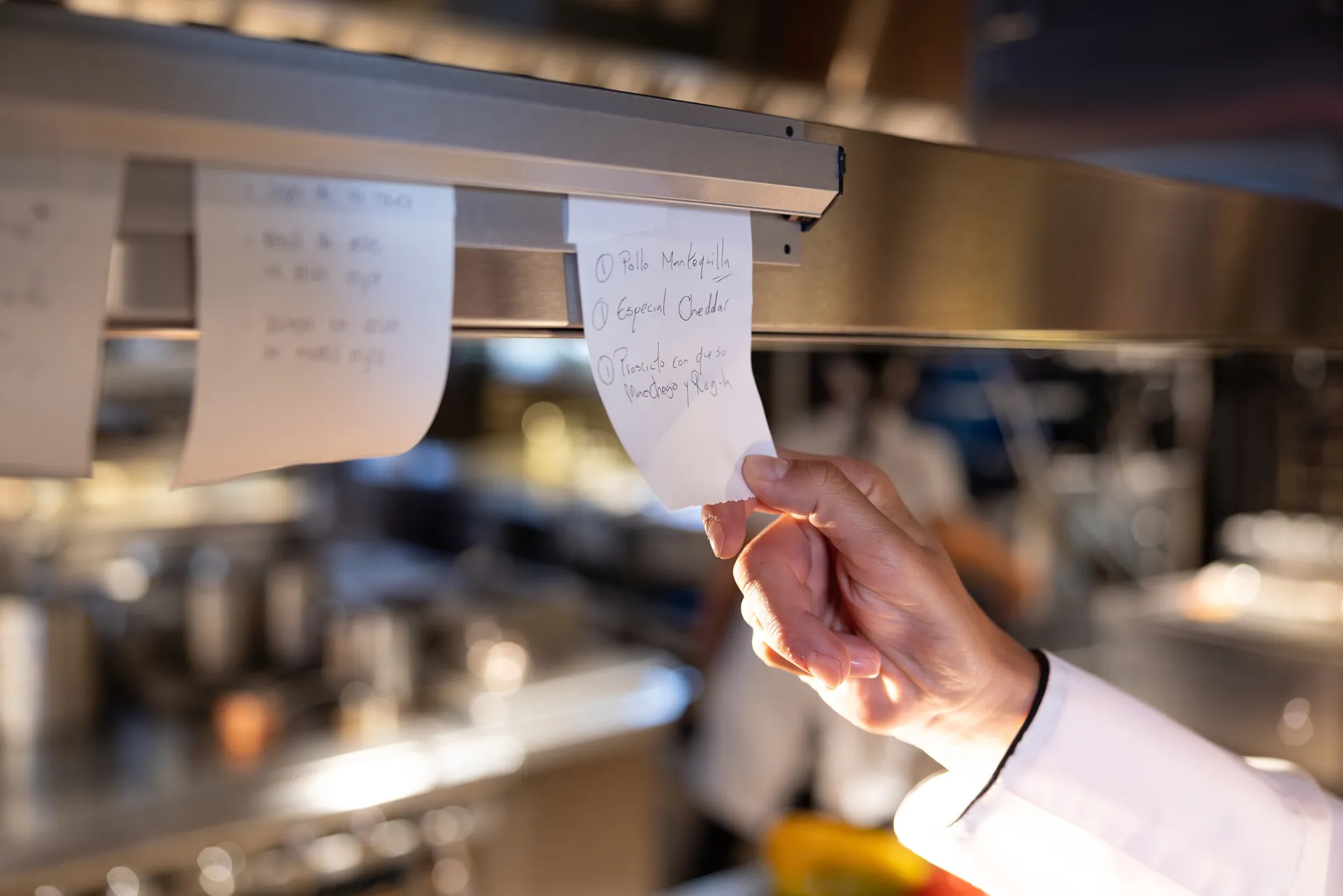 Restaurant Operations Guide: How to Run a Profitable Restaurant